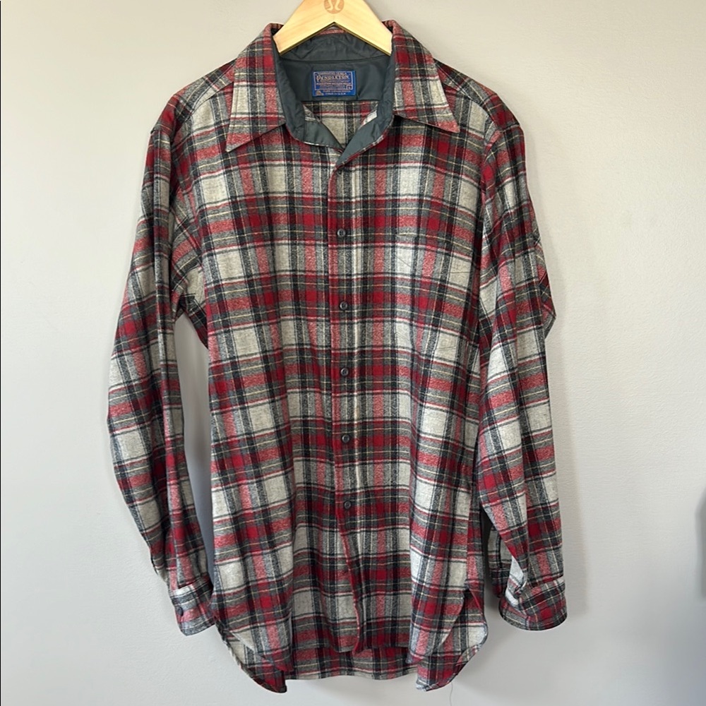 Vintage‎ Pendleton 100% Wool Button Down Plaid Shirt size Large Red/Black/Cream